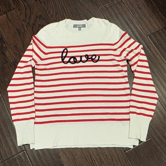 Marled-Red & White Striped- Crew Neck Sweater-"Love" Embroidered In Black- XS 🚢 - Picture 1 of 6